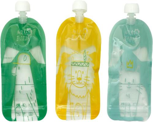 um conjunto de 15 garrafas de água reutilizáveis ​​graduadas