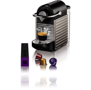 Une Machine expresso Nespresso - PIXIE TITANE
