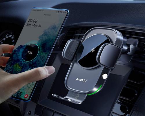 un Chargeur Auckly 15W Qi Induction Voiture