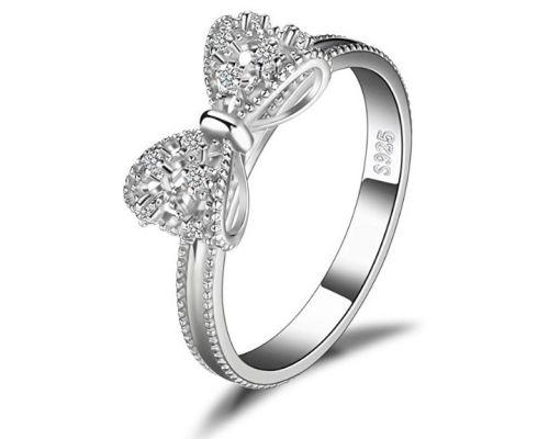 Une Bague Nœud Papillon 