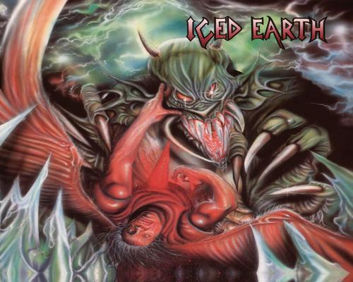 een cd Iced Earth (30th Anniversary Edition)