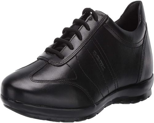 ein Paar Geox Uomo Symbol B Schuhe
