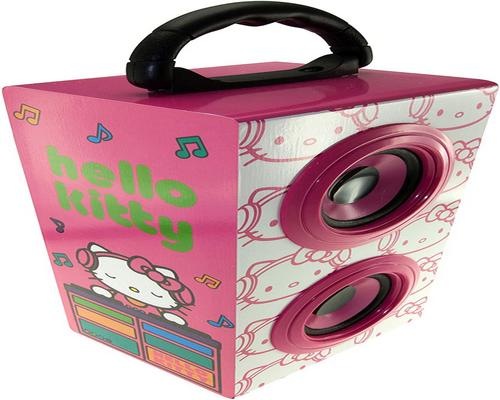 ein Hello Kitty Lautsprecher - für DJ mit Smartphone Tragegriff