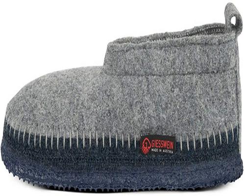 une Paire De Chausson Giesswein Tegernau