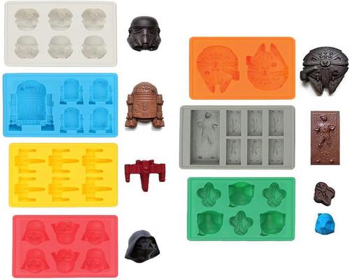 un Ensemble De Moules Star Wars En Silicone