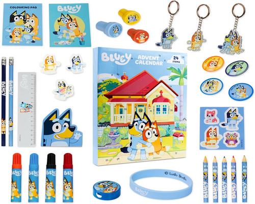 un calendario de adviento azul para niños