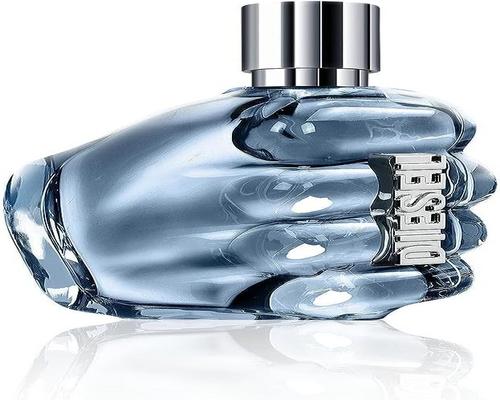 Diesel Only The Brave -setti, joka sisältää Eau De Toilette -veden ja deodorantin