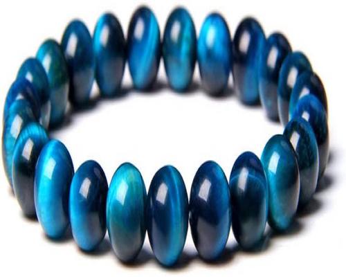ett blått chakra stenarmband