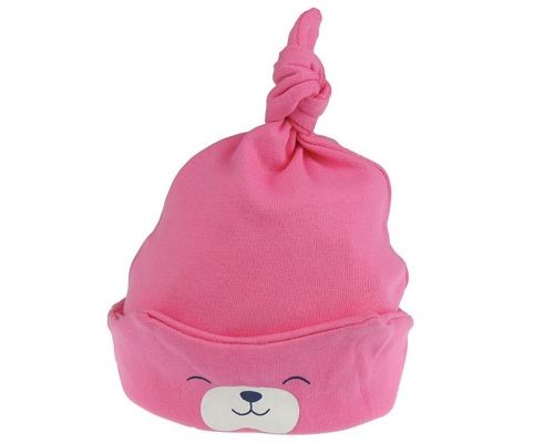 Een baby roze beer hoed