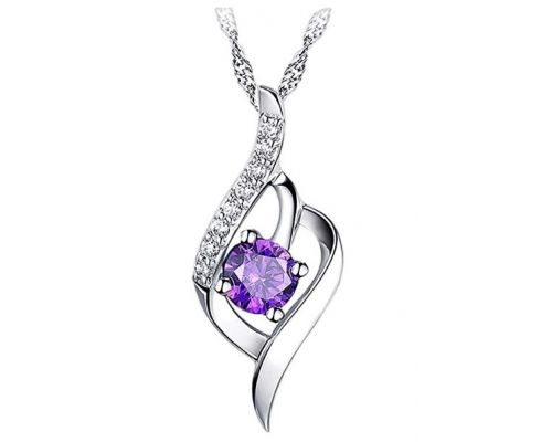 Ожерелье с подвеской из пурпурного циркона