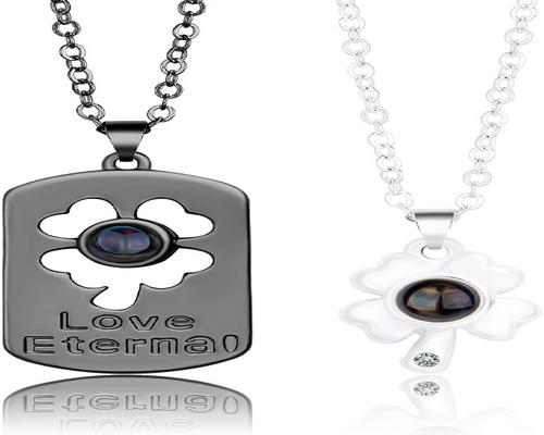 a Scjjz Necklace